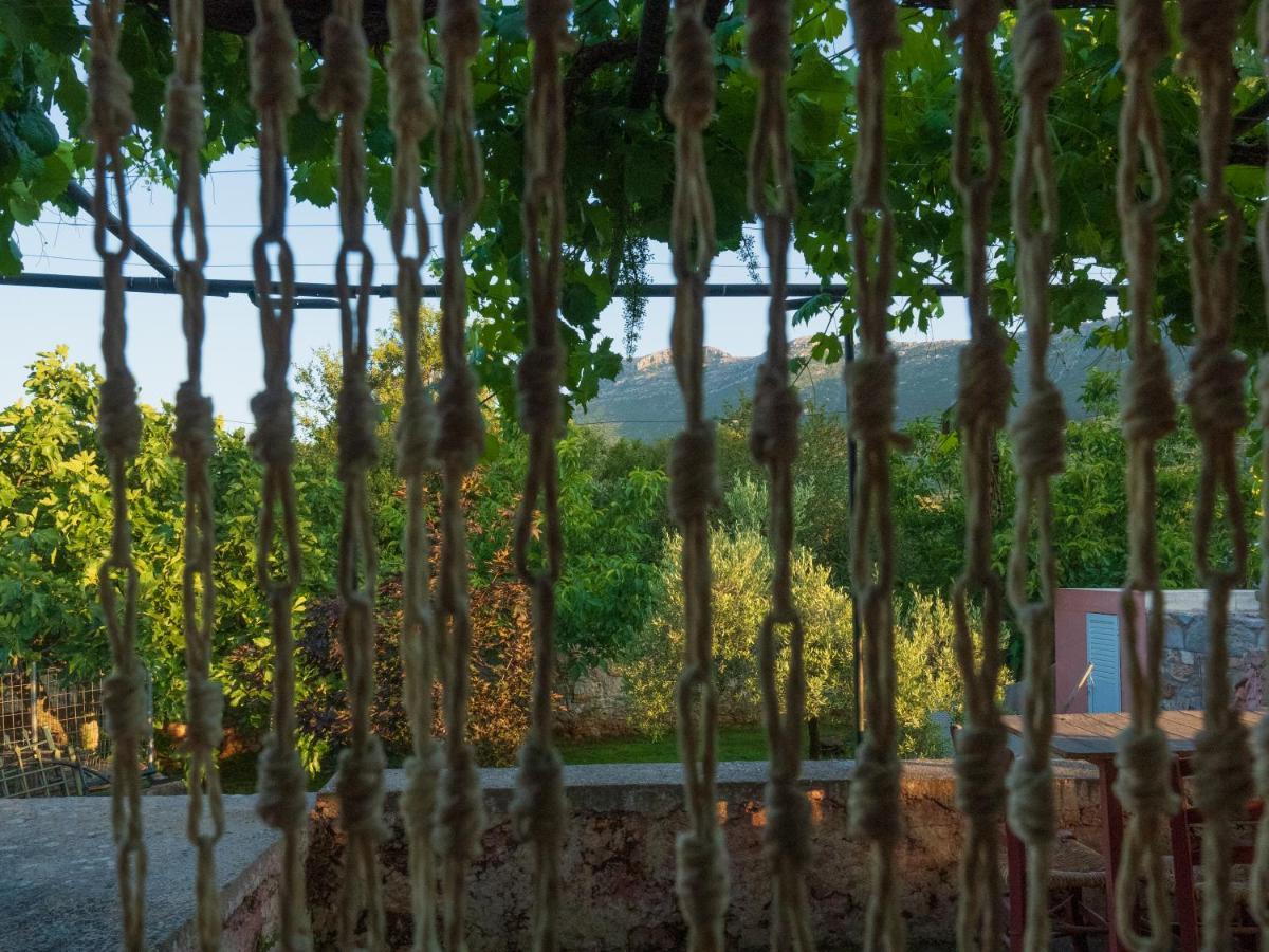 Vintage Stone-Built Country Cottage In Richea Kouloureika Екстер'єр фото